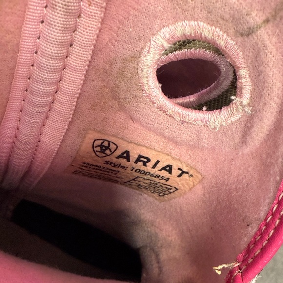 ARIAT PULL ON BOOTS 9.5 - Picture 2 of 5